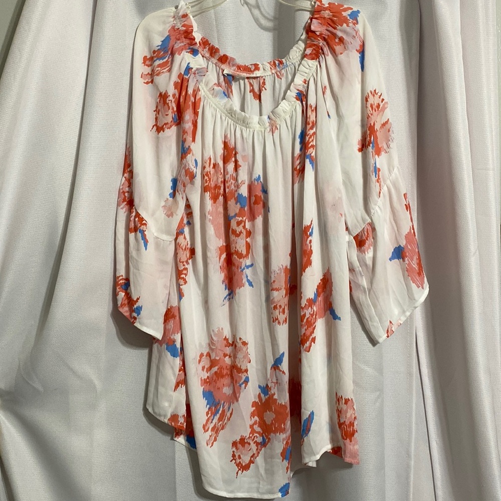 Off the shoulder floral boutique Blouse Size 1X